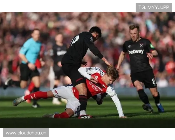 阿森纳争冠关键战屡屡掉链子，是实力不足还是经验欠缺？